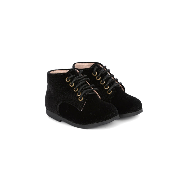 #color_black-velvet
