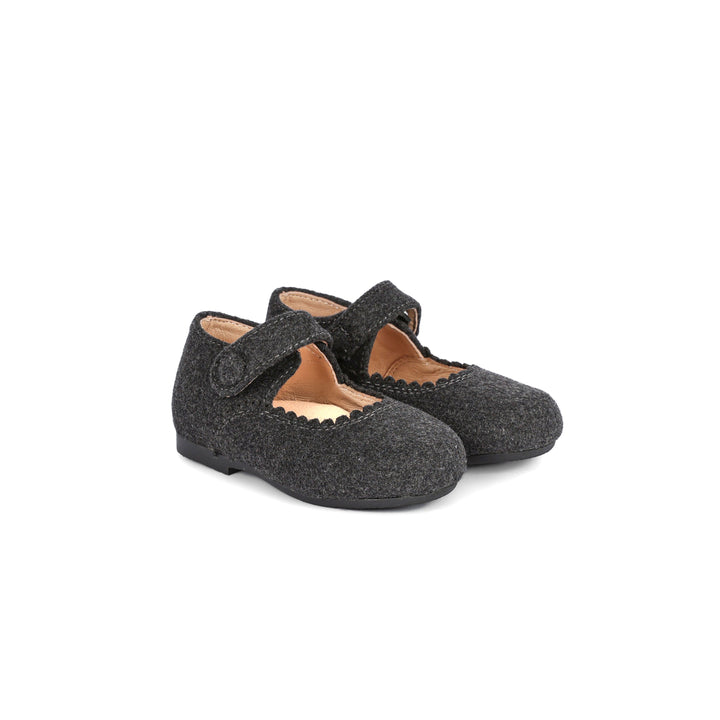 #color_grey-wool