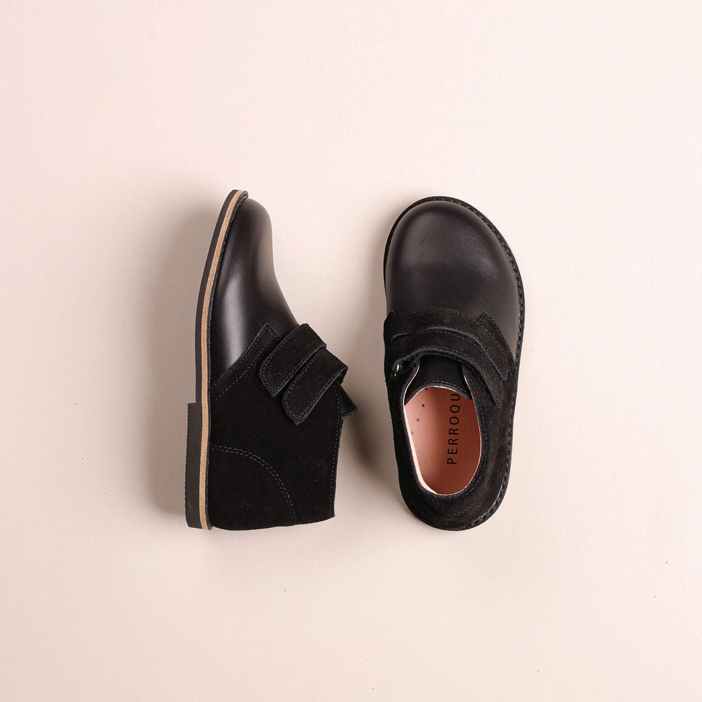 Double Velcro Hightop Shoe