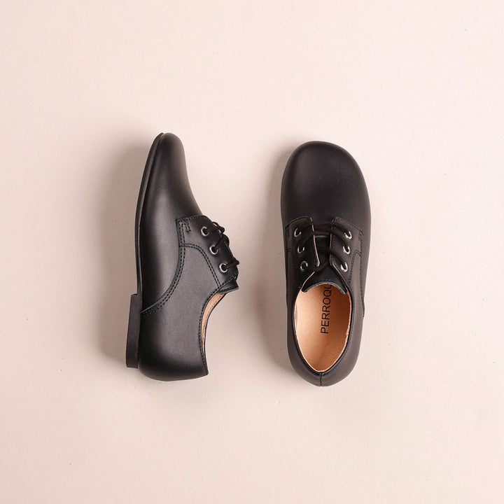 Round Front Oxford