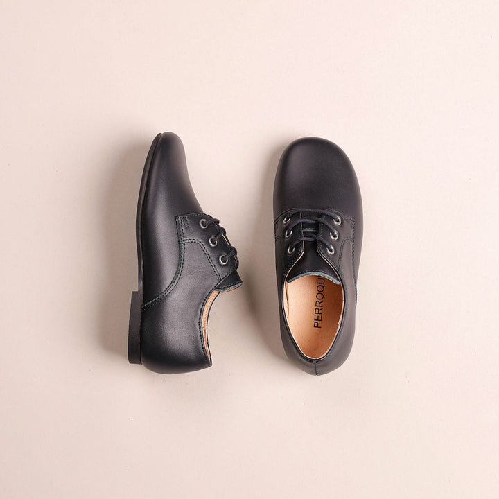 Round Front Oxford